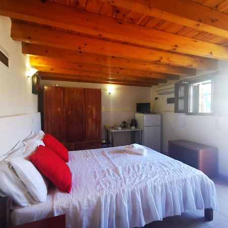 Kalypso Apartment Chalki Town Eksteriør bilde