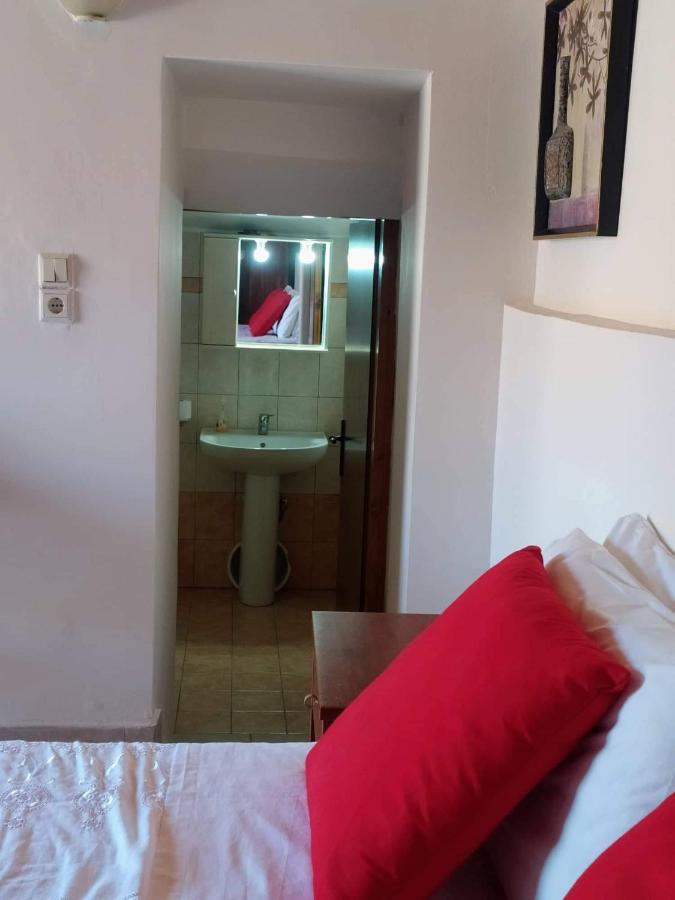 Kalypso Apartment Chalki Town Eksteriør bilde