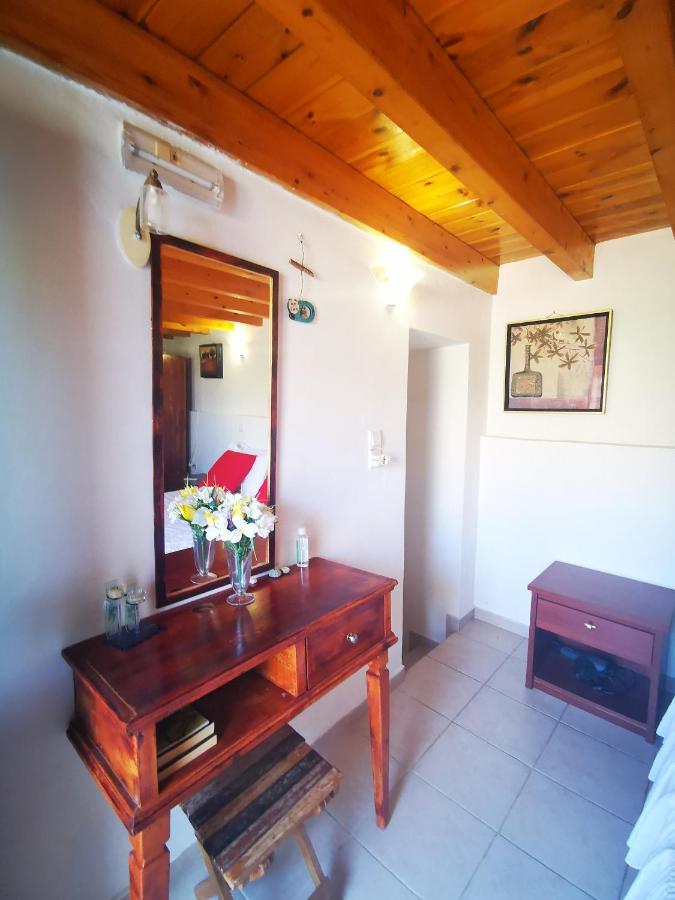 Kalypso Apartment Chalki Town Eksteriør bilde